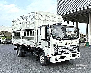 骏铃A9坦克：重载不重负，山路也坦途