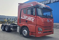 一汽解放青汽鹰腾 600马力 6X4 国六重卡牵引车 (一汽解放手自一体变速箱)(CA4250P25K2T1NE6A81)