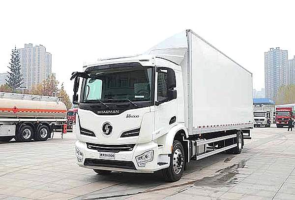 德龙M6000轻量化版大单桥载货车超强动力 超级节油