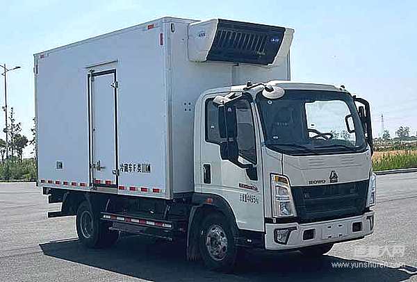 火爆交车 10台HOWO统帅冷藏车成功交付上海大客户