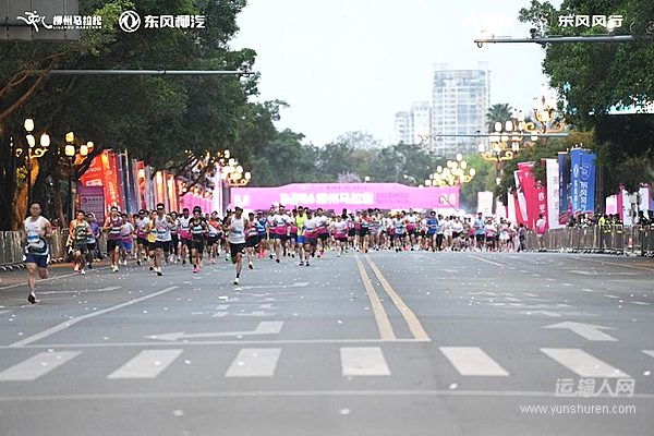 乘龙跑团激情开跑，点亮2026柳州马拉松最美“赞”道