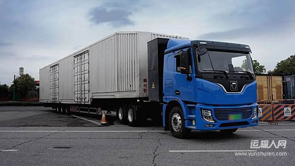 1046公里，跑通了！徐工超充重卡打通干线物流“任督二脉”