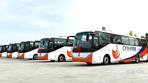 牵手中青旅 “H”享新旅程！中通H12E纯电旅团客车交付北京