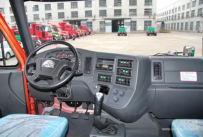 柳特 新安捷(l5r)重卡 220马力 4x2 牵引车(ca4140k2e4r7a95)驾驶室第