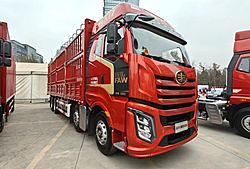 一汽解放J6V 精英版 480马力 8X4 9.4米 仓栅式国六重卡载货车 (一汽解放手自一体变速箱)(CA5310CCYP66K24L7T4E6)