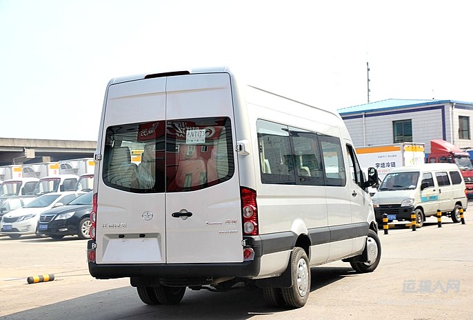 江淮星悦星锐6系旅行版120马力17座