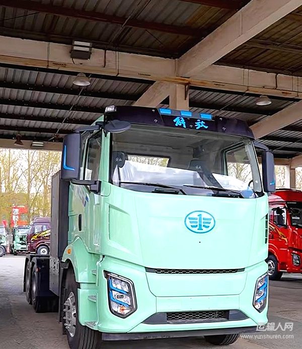 新能源重卡赛道白热化,解放J6G Pro凭“硬核减法”杀出重围