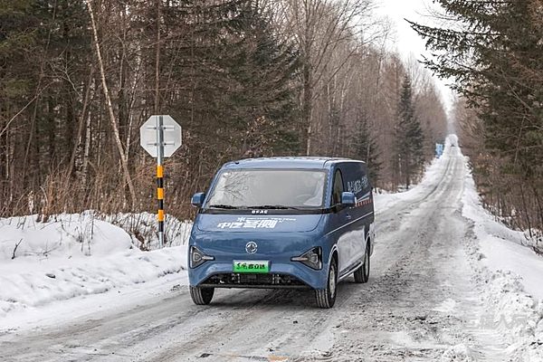 央视镜头直击-21℃极寒战场！东风睿立达完成中汽冬测 破解物流冻阻难题