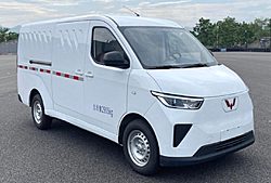上汽通用五菱扬光 封窗版 75kw 单排纯电动 封闭厢式货车 (LZW5032XXYEVA3)41.9kwh