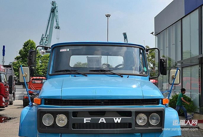 解放j4r中卡190马力4x2牵引车ca4140n2e5a90