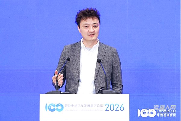 从小模型到大模型：周光谈自动驾驶的下一代技术路径