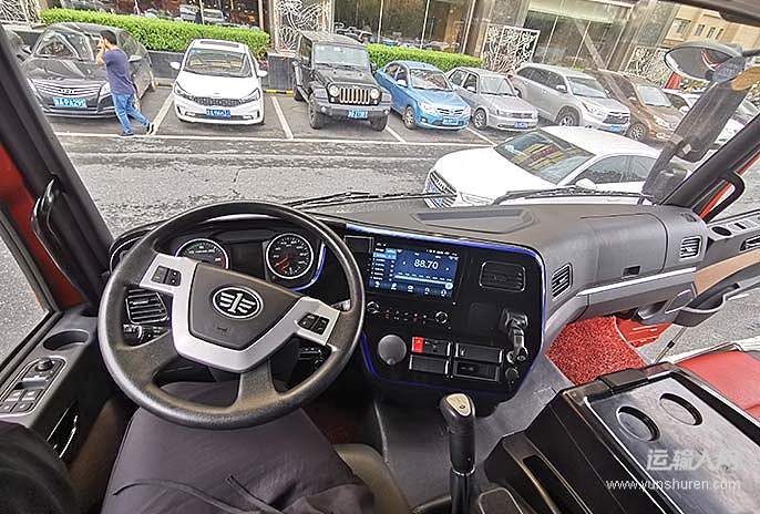 一汽解放青岛 龙vh中卡 180马力 4×2 载货车底盘驾驶室第256297号