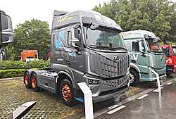 东风柳汽乘龙H7pro 580马力 6X4 国六重卡牵引车 (法士特手自一体变速箱)(LZ4252H7DC1)