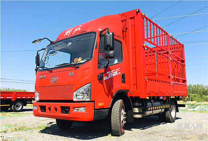 一汽解放轻卡解放j6f宽体130马力385米排半载货车ca4db113e5