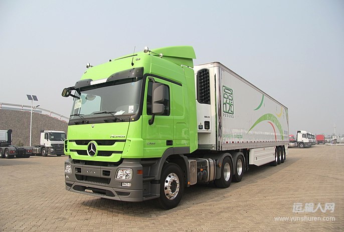 奔驰卡车actros重卡440马力62r冷藏牵引车2644ls