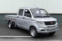 上汽通用五菱荣光 136马力 4X2 2.31米 厢式国六微卡载货车 (LZW5028XXYSGHUG)