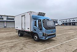 宇通轻卡T6 140kw 4X2 4.1米 纯电动冷藏车 (ZKH5045XLCBEVA13)176.043kwh