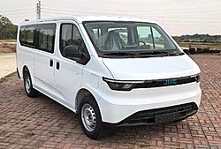 江铃福特轻客E福顺 明窗版 75kw 单排纯电动 封闭厢式货车 (JX6491TC-L6BEV)53.58kwh