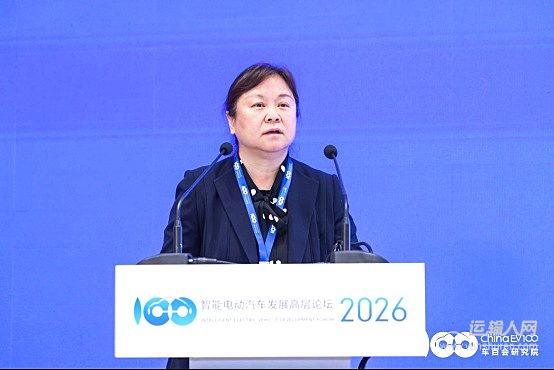 从软件定义到 AI 定义——罗蕾解析车用操作系统与安全新趋势