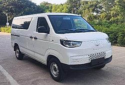 开瑞江豚E5 60kw 双排纯电动 封闭厢式货车 (WHJ6451BEVK133)41.86kwh