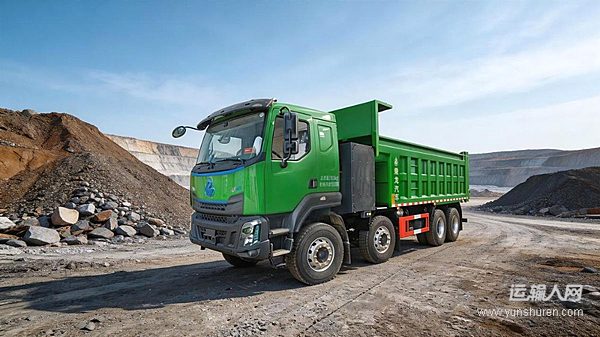 自重低至13.8吨 乘龙H5 8×4轻量化纯电自卸车助您合规多拉多赚
