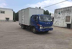 江淮骏铃A6 152马力 4X2 4.15米 厢式国六轻卡载货车 (星瑞变速箱)(HFC5043XXYB32K1C7S)
